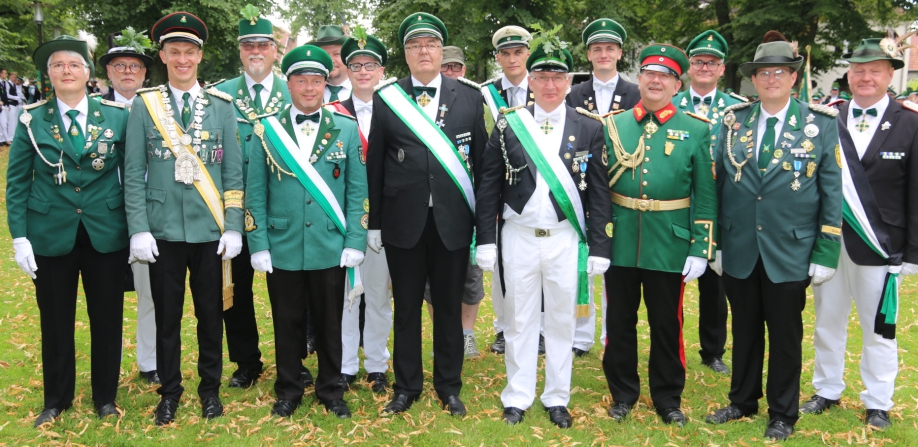 Gruppenbild mit DSM Rudolf Bracht